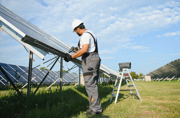 Solar Energy Revolution in Chhattisgarh: Finding the Right Solar Panel Installer
